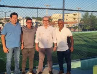 Grande Encontro! Bitta Isidório recebe empresário Dr. João Vicente Claudino e lideranças no complexo esportivo da Cohab