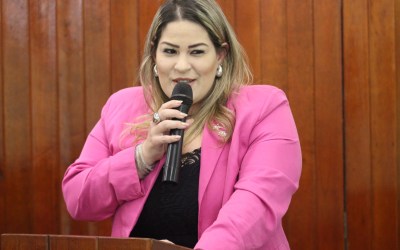 Vereadora Lívia Nogueira faz denúncias graves contra administração municipal em sessão da câmara