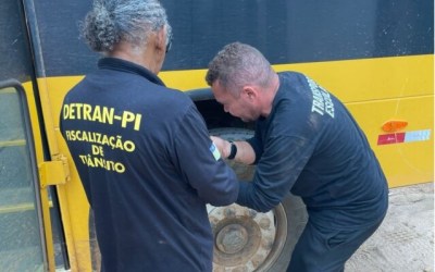 Transporte Escolar em Valença do Piauí: Vistoria do Detran aprova veículos, mas a realidade dos alunos ainda preocupa